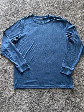 Lightweight Men’s Long Sleeve Crewneck Shirt - Blue